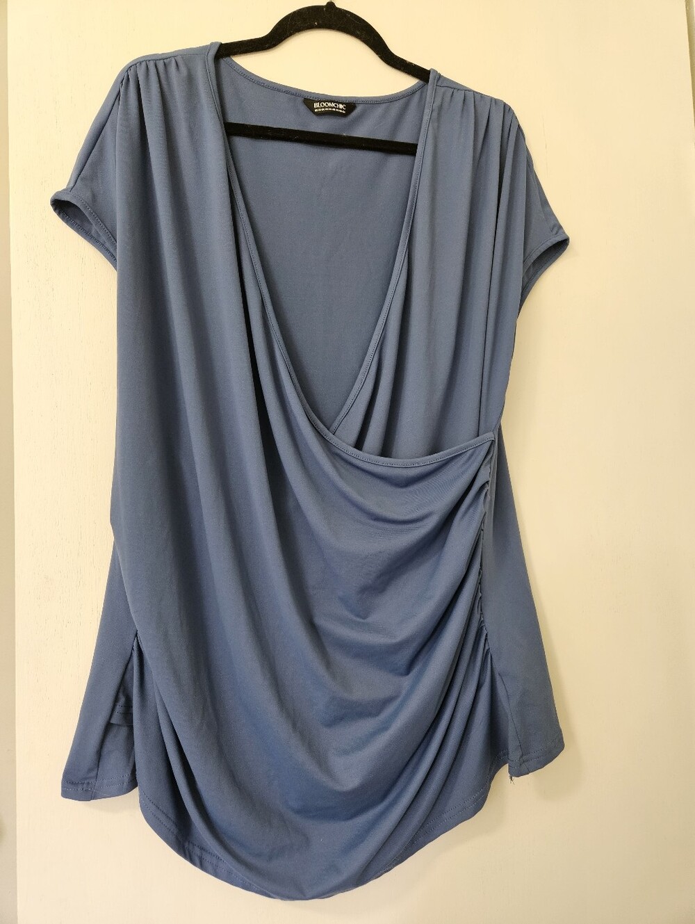 BloomChic Plus Size Blue Surplice V-Neck Draped Ruched Top Size 22-24 / 2X